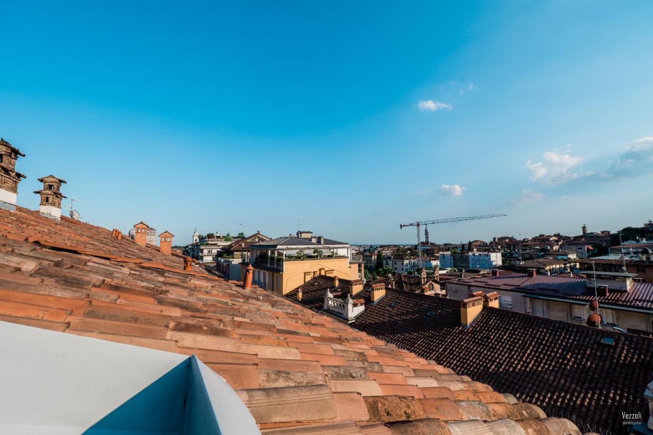 Feel - Central Terrace Bergamo Luaran gambar