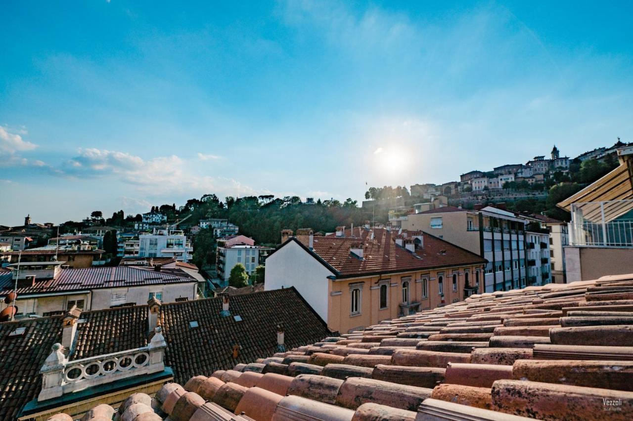 Feel - Central Terrace Bergamo Luaran gambar